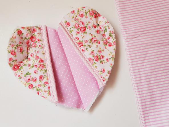 توزیع کننده دستگیره قلبی پارچه ای